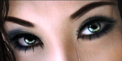 2_091219142518_1ina eyes