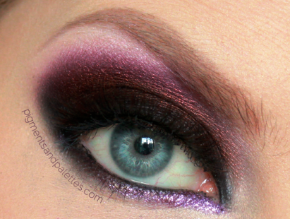 velvet-eyeshadow