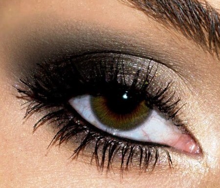 smokey eyeshdow