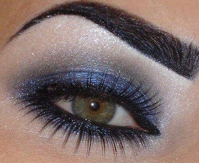Shimmer-Makeup-Tutorials-Blue-Smoky-Eyes